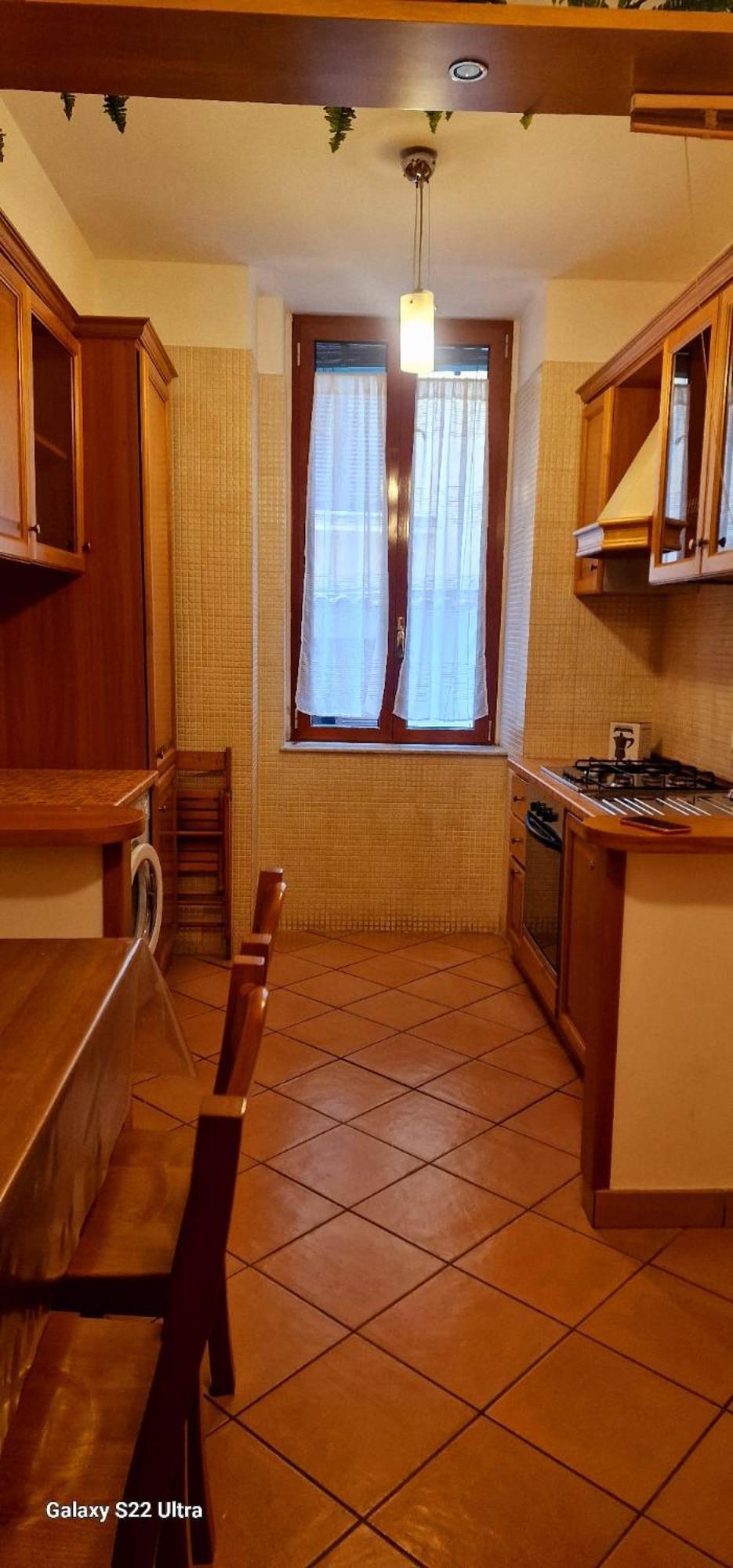De Lux's Apartment